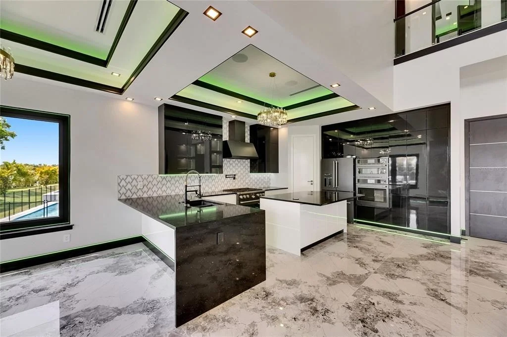 Photo of 6526 SIMONE SHORES CIRCLE