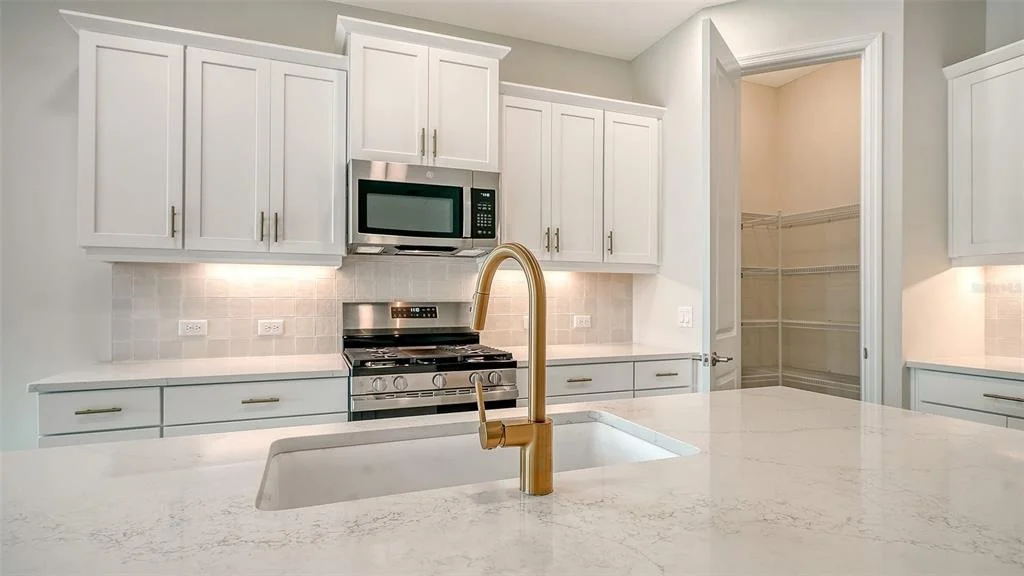 Photo of 4408 SPOON BLADE DRIVE