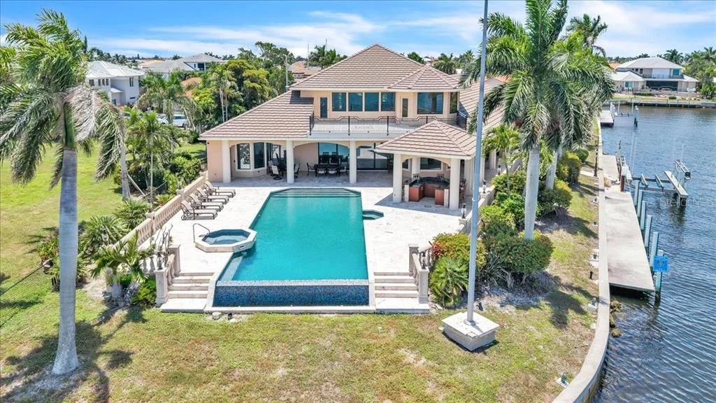 Photo of 3 HIBISCUS DRIVE
