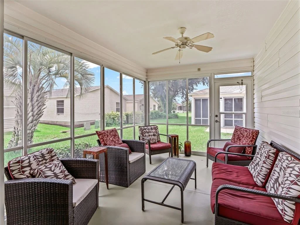 Photo of 897 LIVINGSTON LOOP