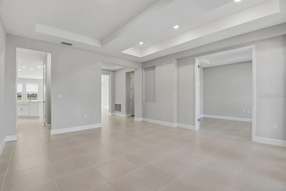 Photo of 664 JUNONIA BOULEVARD