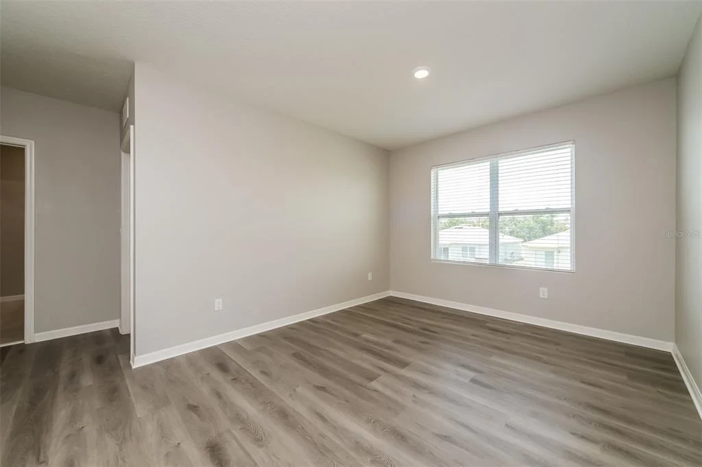 Photo of 321 ALEXZANDER WAY