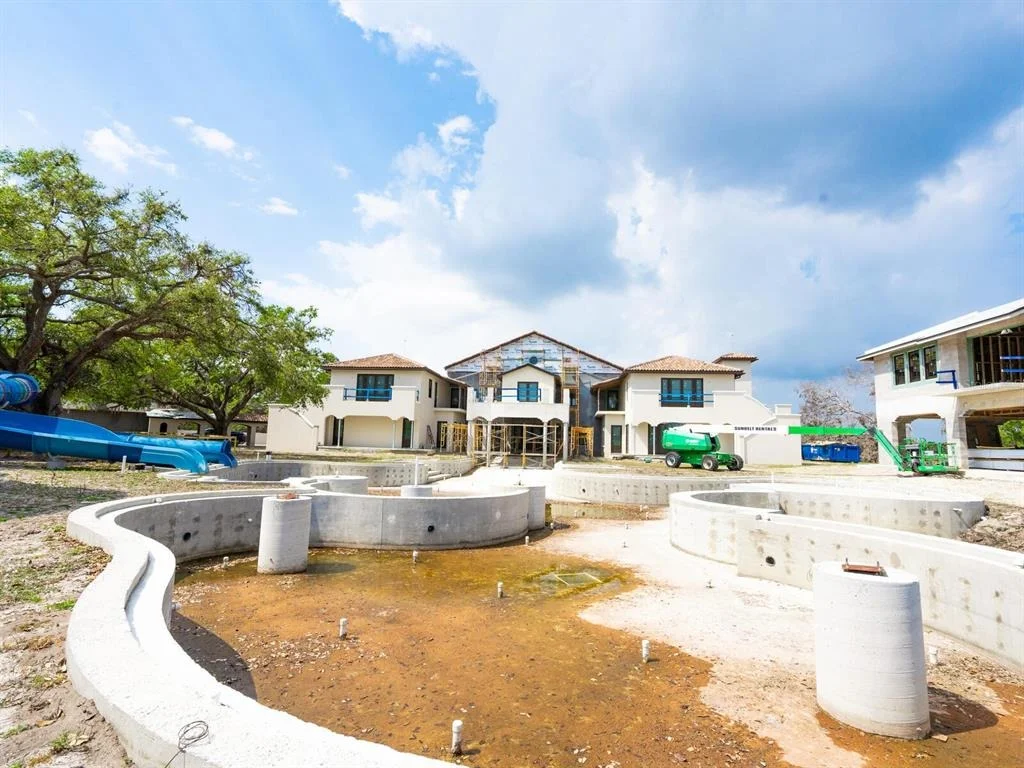 Photo of 600 N JACKSON ROAD