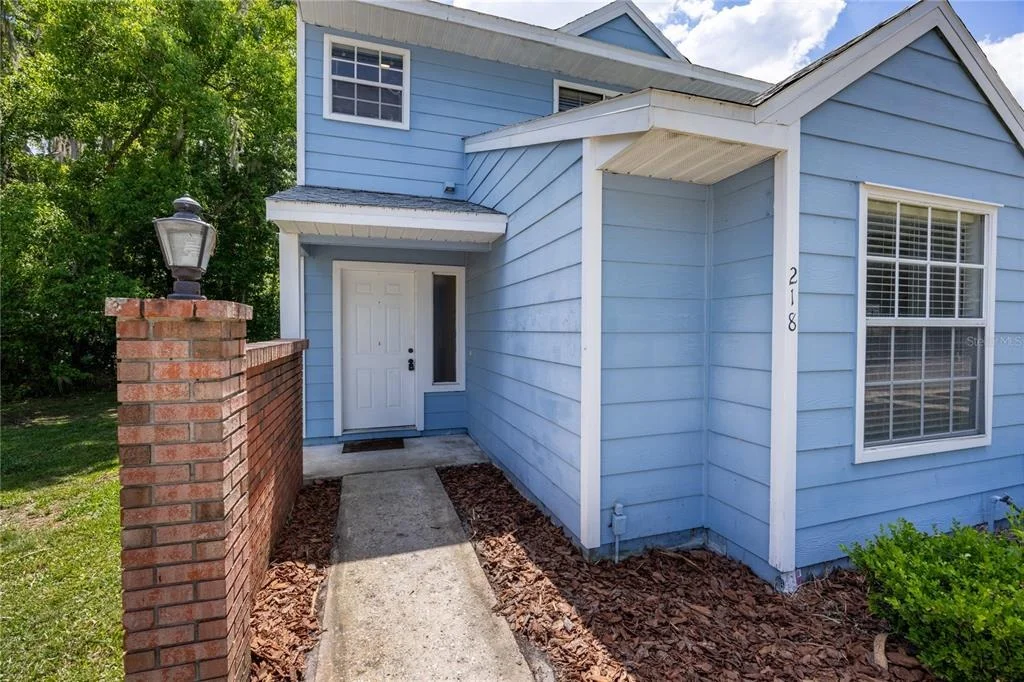 Photo of Unit K at 218 NW 50TH BOULEVARD