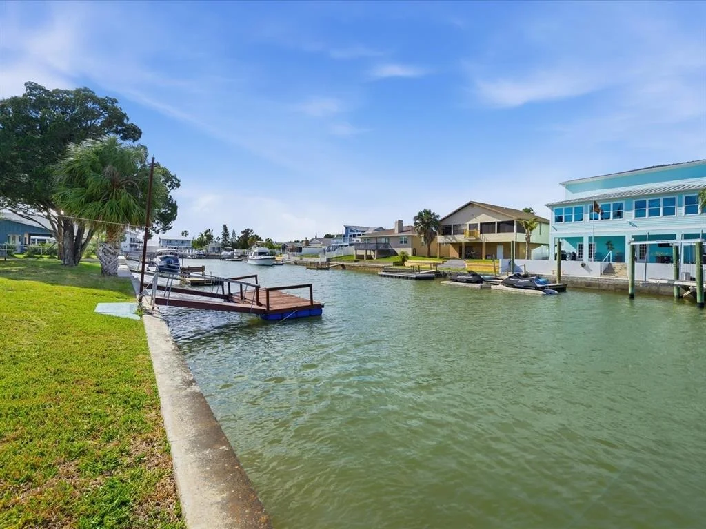 Photo of 4069 GULFVIEW DRIVE