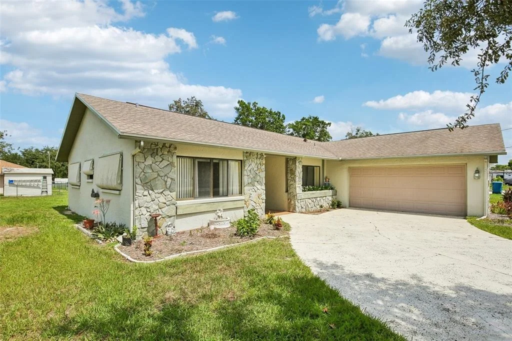 Photo of 3177 MAXWELL AVENUE