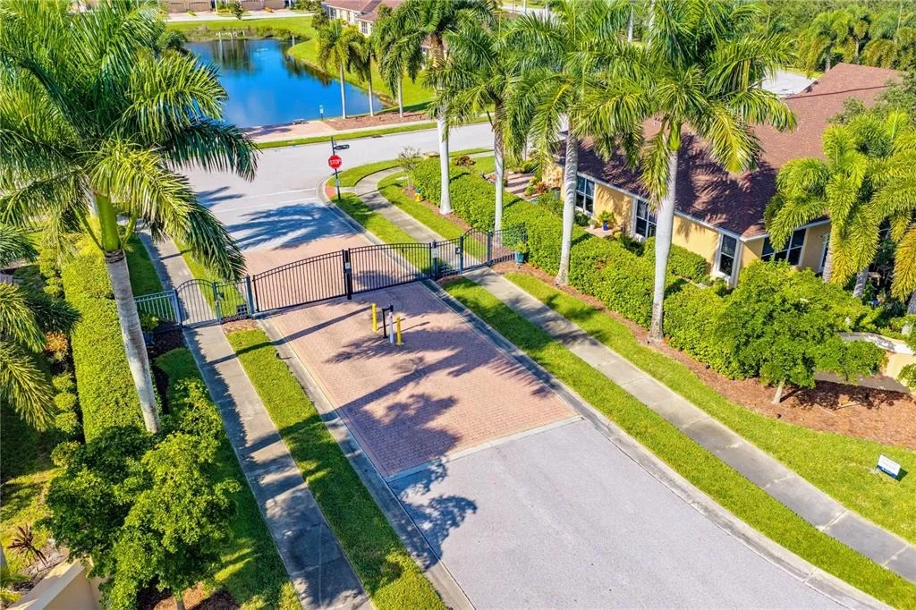 Photo of 4361 TURNBERRY CIRCLE