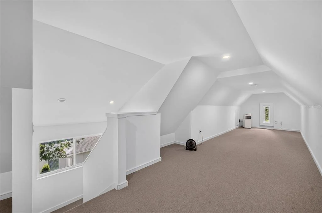 Photo of 720 PANSY AVENUE