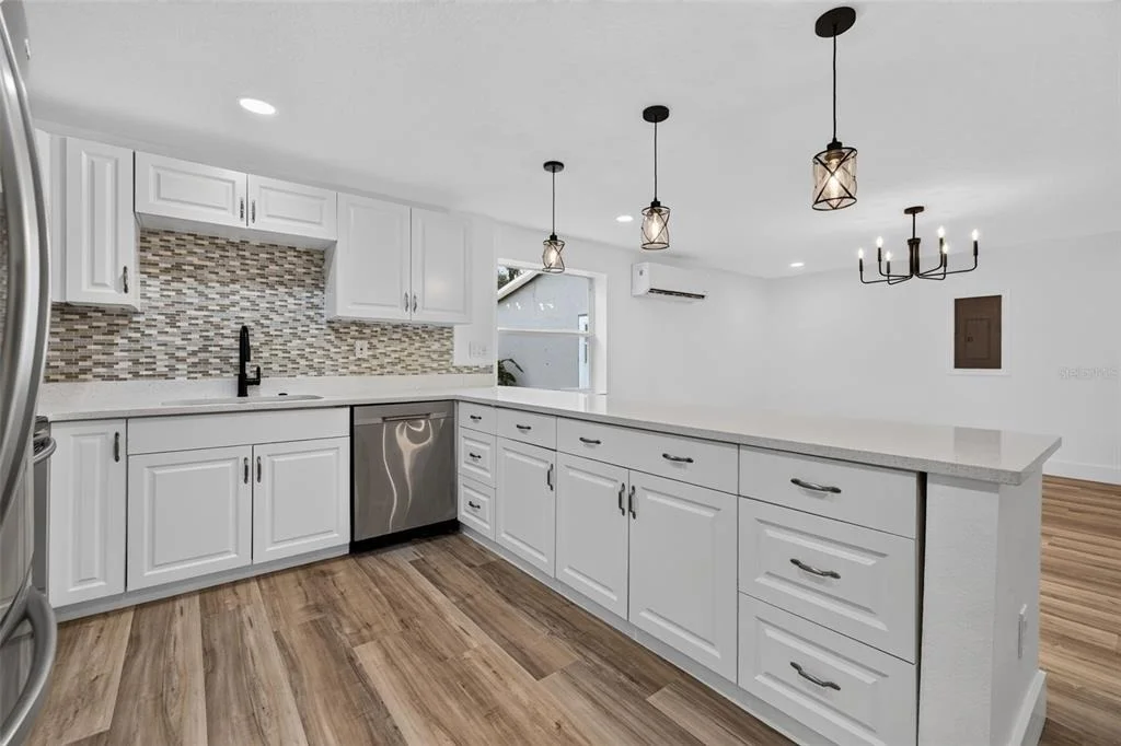 Photo of 11317 SYLVAN GREEN LANE