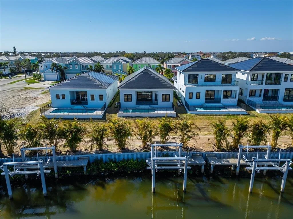 Photo of 6540 SIMONE SHORES CIRCLE