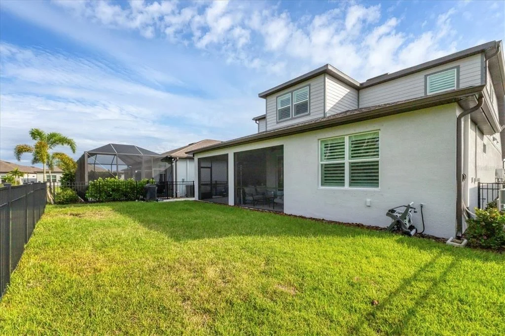 Photo of 10622 WYNWARD WAY