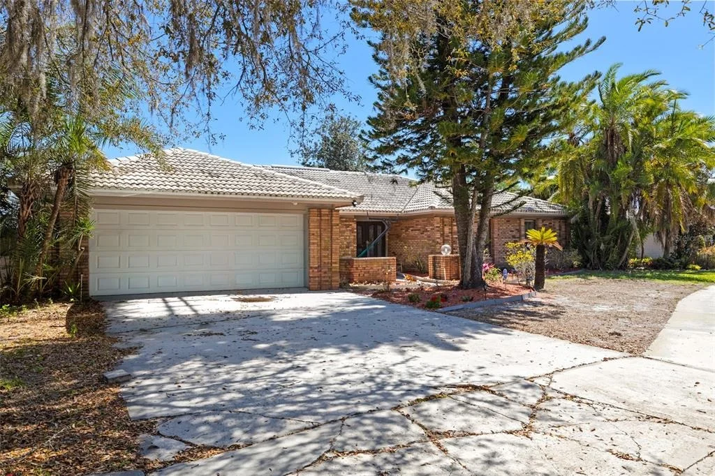 Photo of 14947 LAKE FOREST DRIVE