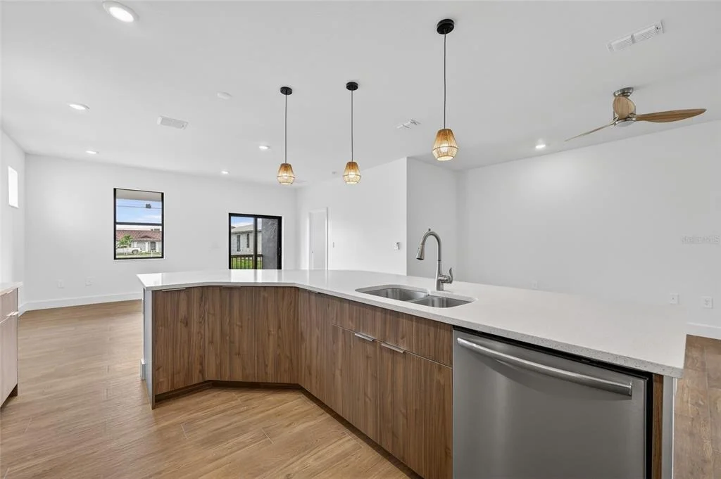 Photo of 1018 S MARLIN DRIVE