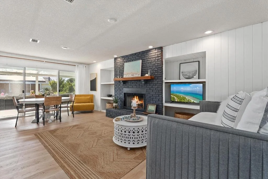 Photo of 5868 DENISON DRIVE
