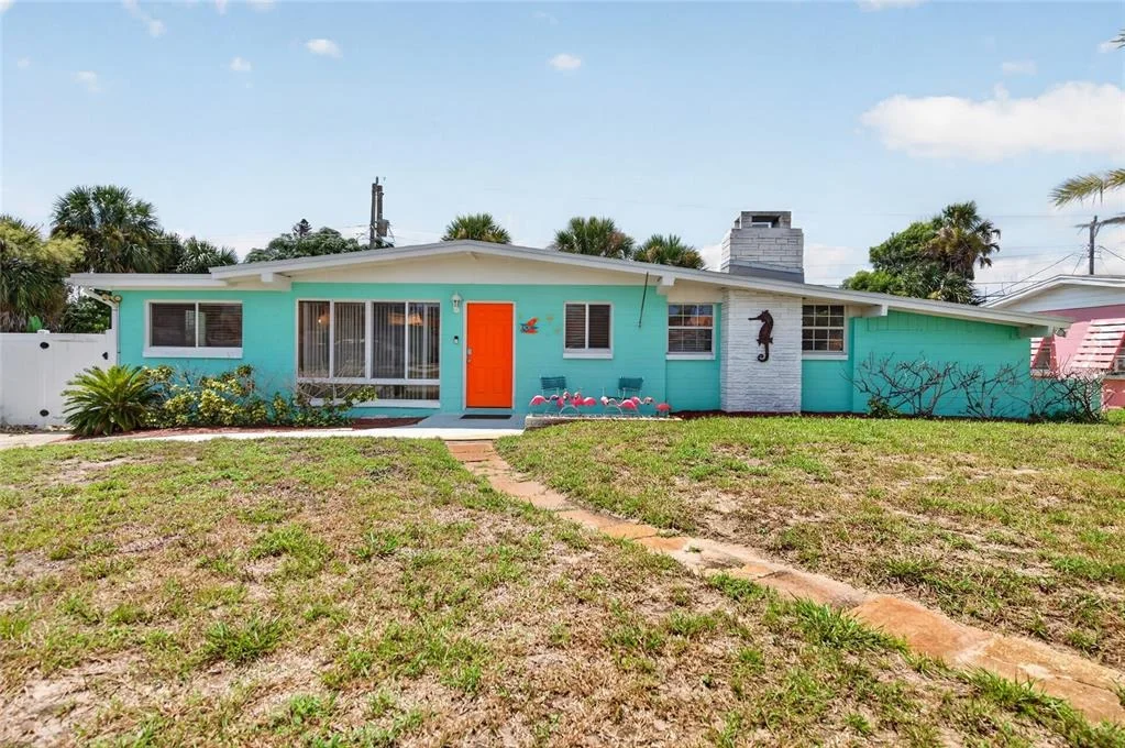 Photo of 102 ESSEX DRIVE