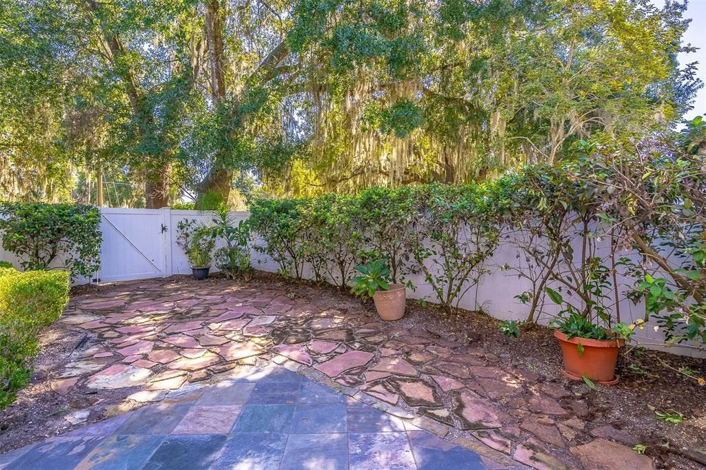 Photo of 472 MAYFAIR CIRCLE
