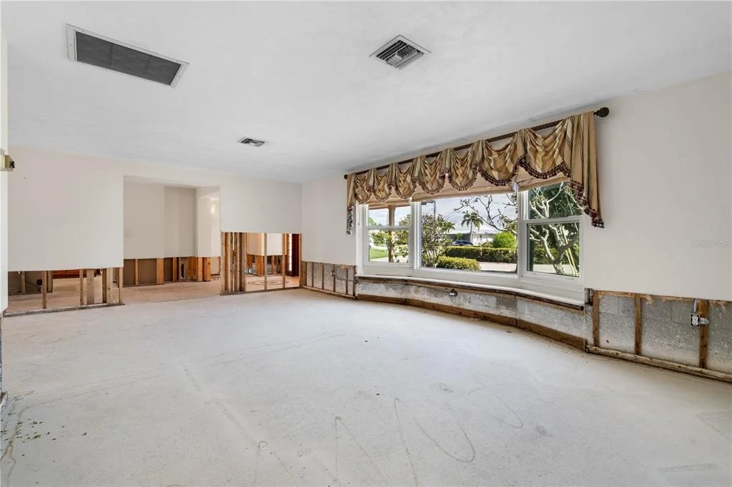 Photo of 2194 BAYOU ROAD