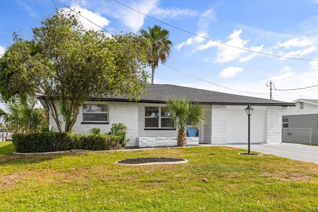 Photo of 3435 GULF COAST DRIVE