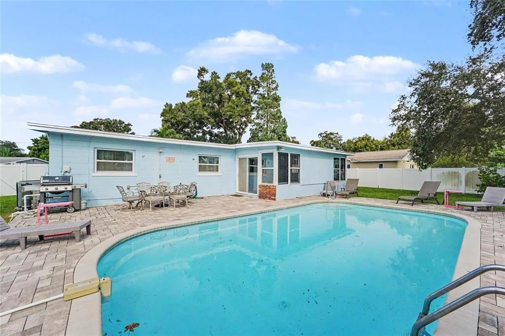 Photo of 8465 RIDGEWOOD CIRCLE