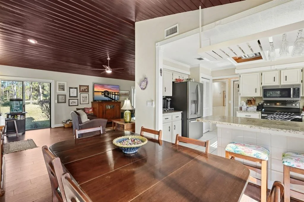 Photo of 118 MEADOWBROOK CIRCLE