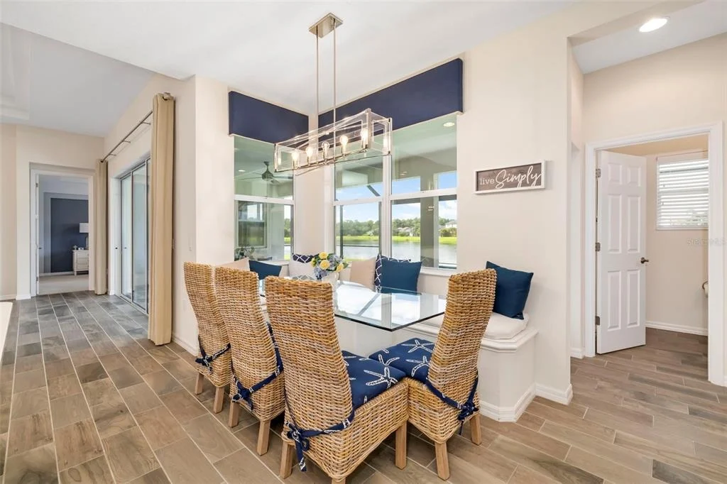 Photo of 332 CHANTILLY TRAIL