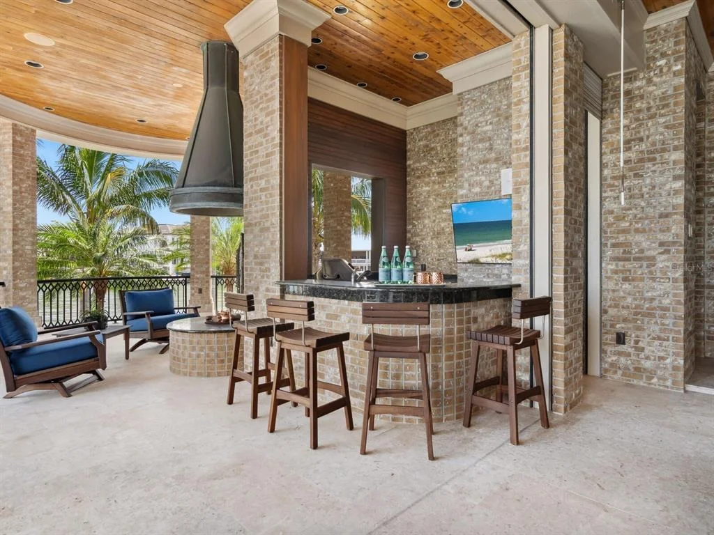 Photo of 1423 HILLVIEW DRIVE