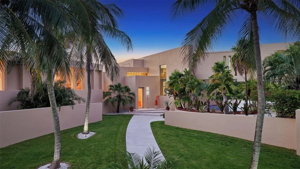 Photo of 6610 GULF OF MEXICO DRIVE