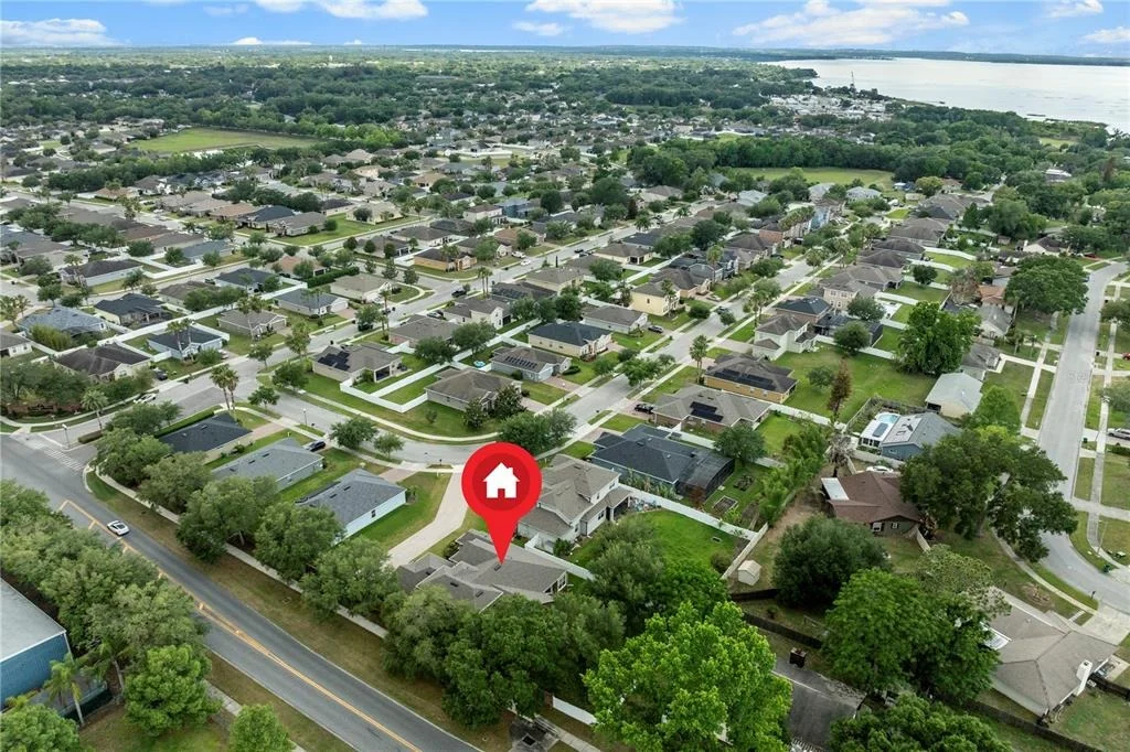 Photo of 925 BAINBRIDGE LOOP