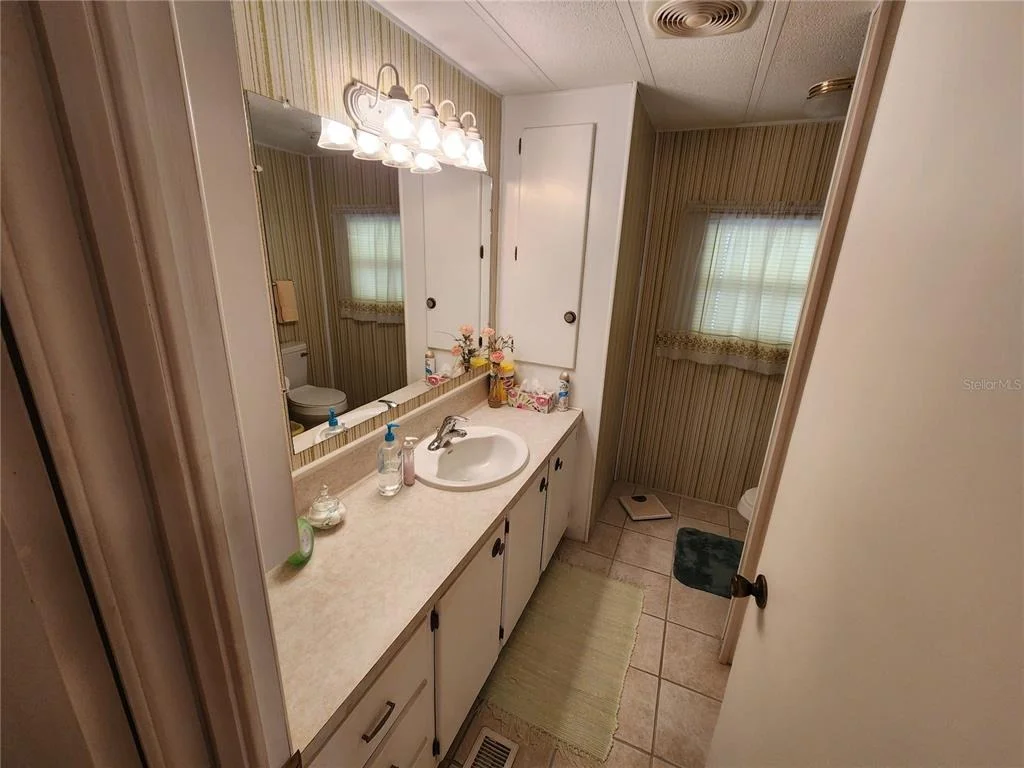 Photo of 5408 CHATEAU LANE