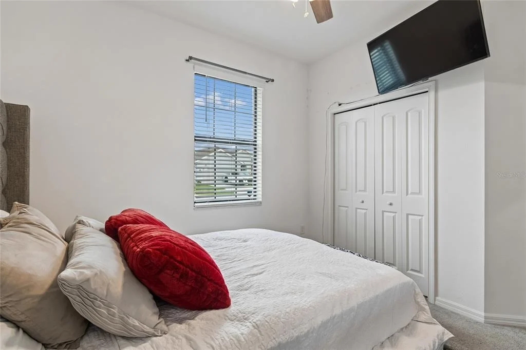 Photo of 943 OLD WINDSOR WAY