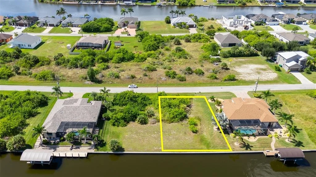 Photo of 8300 TECUMSEH CIRCLE