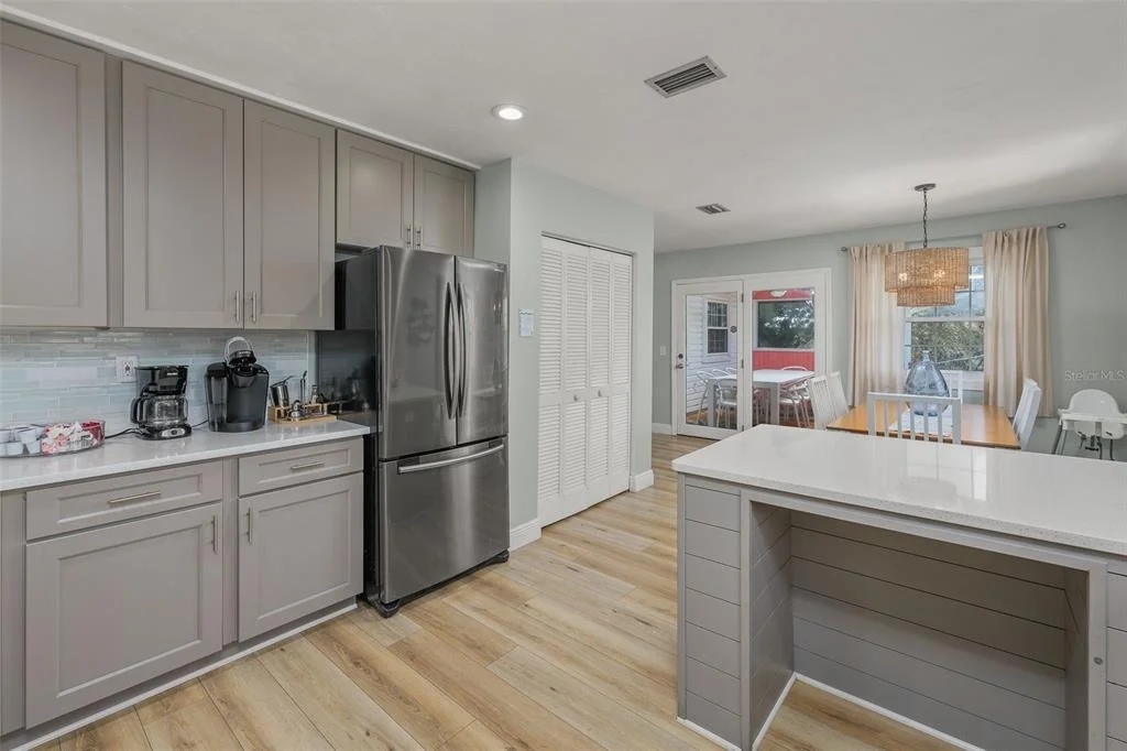 Photo of 287 BOULEVARD DES PINS
