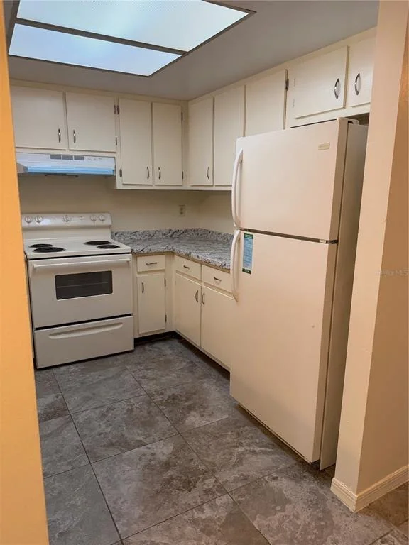 Photo of Unit 29 at 2919 REGENCY DRIVE