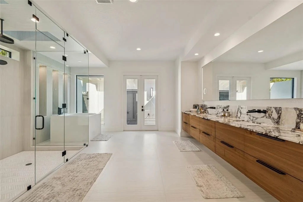 Photo of 17720 ROYAL EAGLE LANE