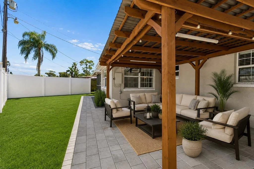 Photo of 2222 ARCADIA ROAD