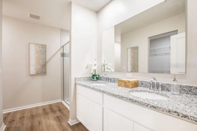 Photo of 8631 OAKSTONE CIRCLE