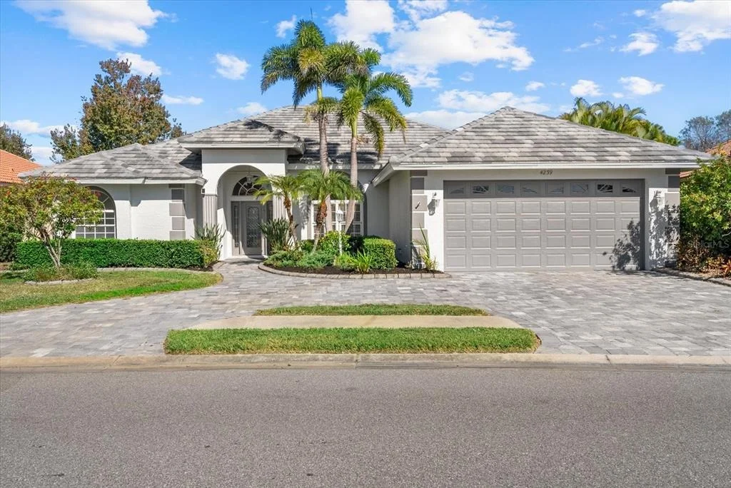 Photo of 4239 CORSO VENETIA BOULEVARD