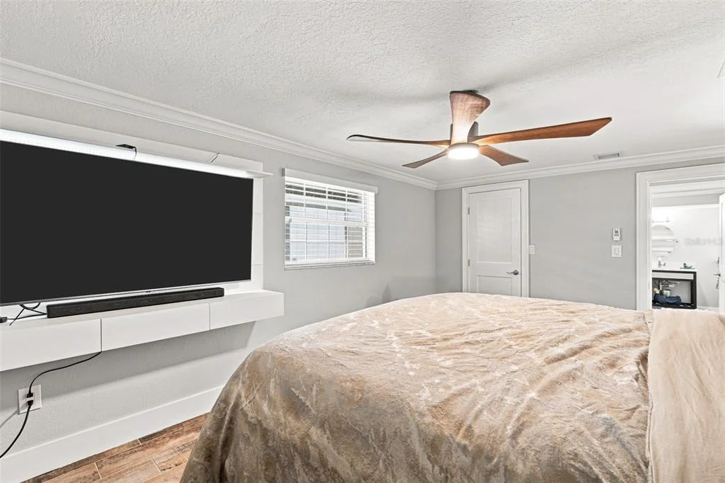 Photo of 2424 HARBOUR DRIVE