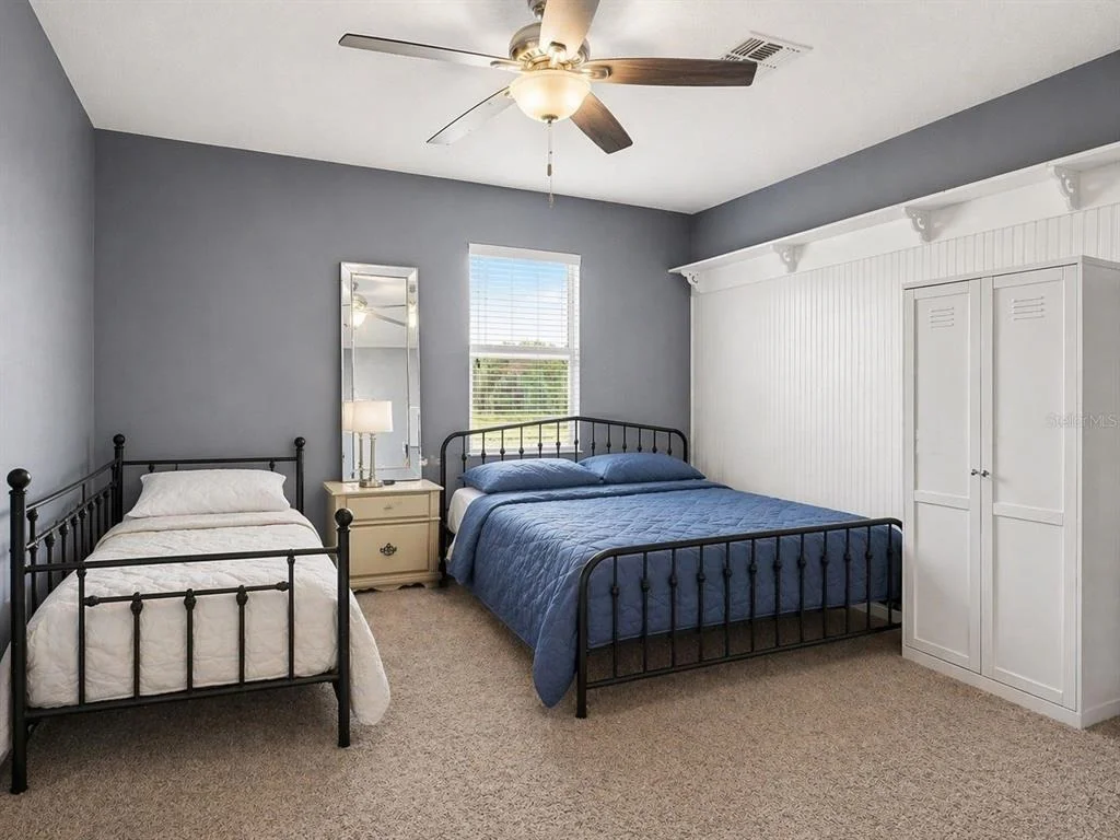 Photo of 1042 HARMONY LANE
