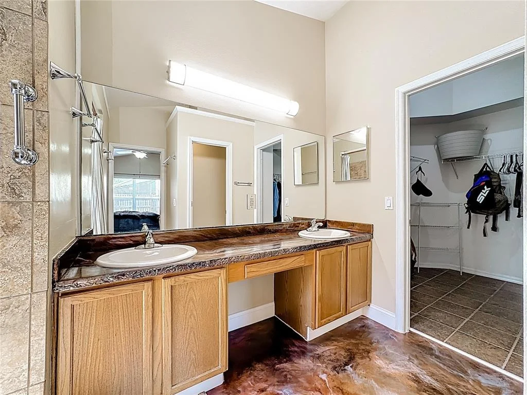 Photo of 7116 COLONY POINTE DRIVE