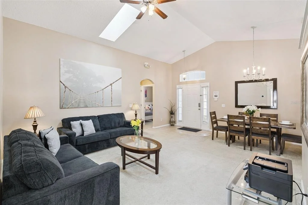 Photo of 905 LOCKBREEZE DRIVE