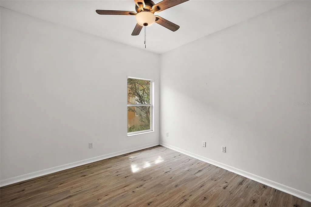 Photo of 401 GRASSY KEY WAY