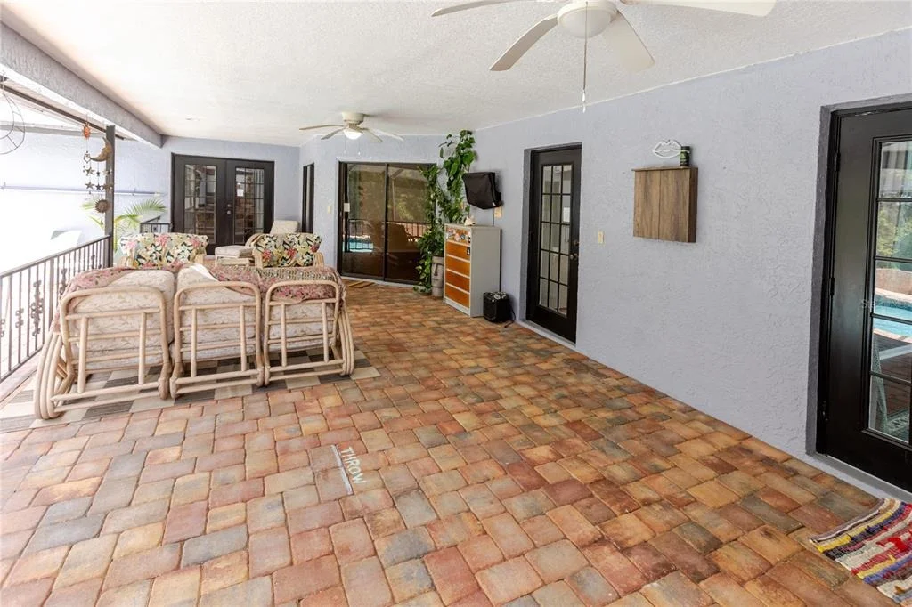 Photo of 14692 LINDEN DRIVE