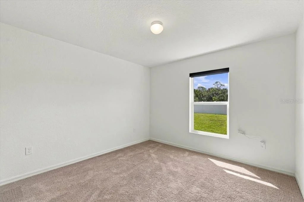 Photo of 912 LOCHLAND LOOP