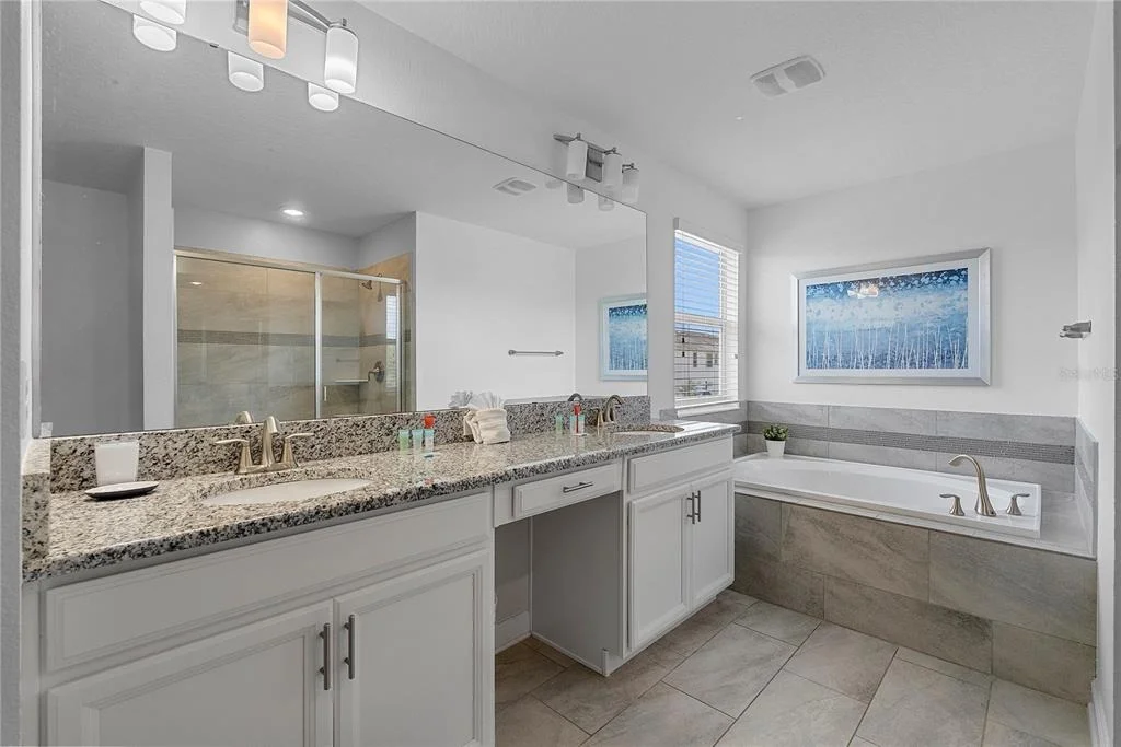 Photo of 1559 FLANGE DRIVE