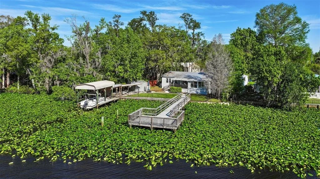 Photo of 334 PARADISE CIRCLE