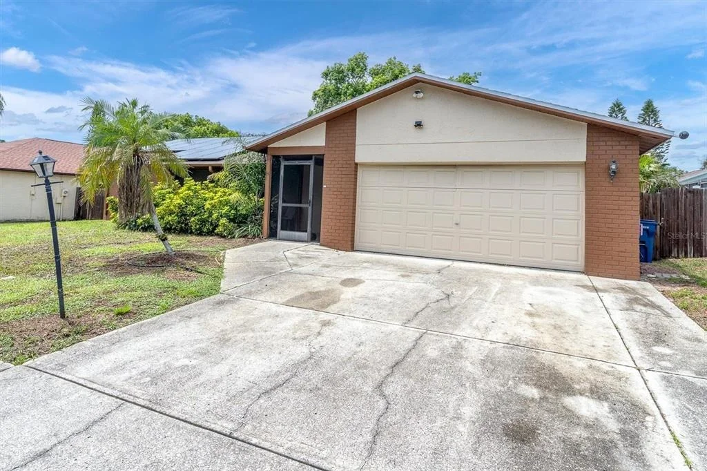 Photo of 914 HARBOR CIRCLE