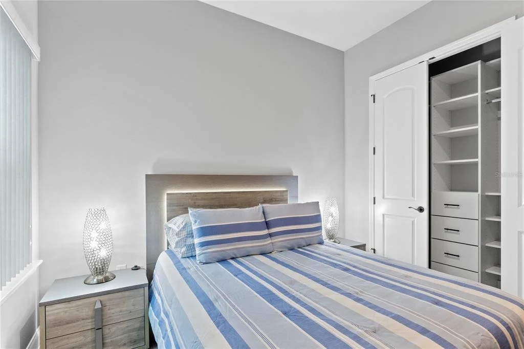 Photo of 6526 CIRCLE ROCK WAY