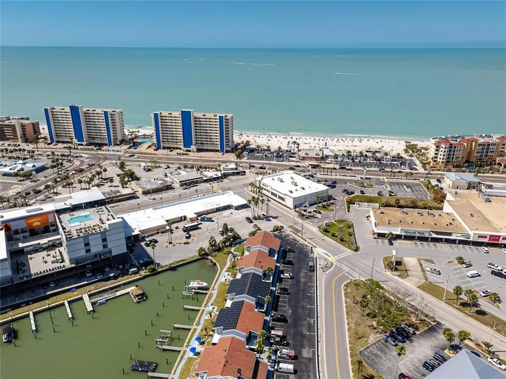 Photo of Unit H at 159 MEDALLION BOULEVARD