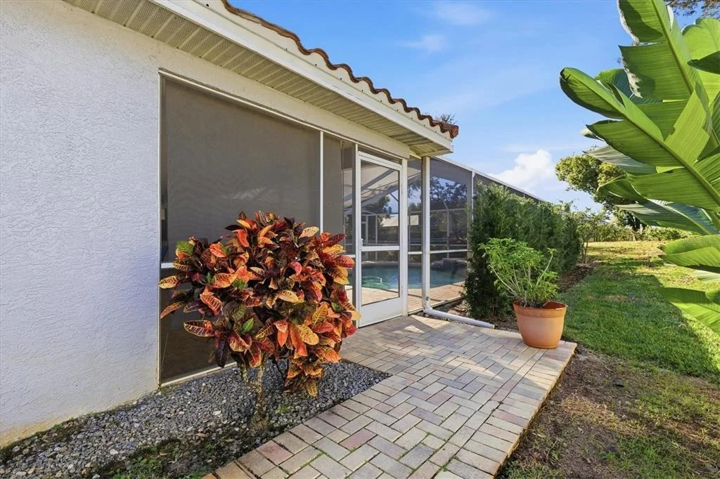 Photo of 716 WOODMONT DRIVE